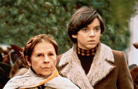 Harold et Maude - Une rencontre improbable entre un adolescent suicidaire et une octogénaire excentrique!